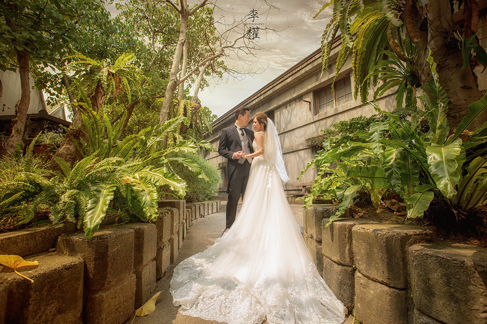 MIC-127 - 李權婚紗攝影工作室《結婚吧》
